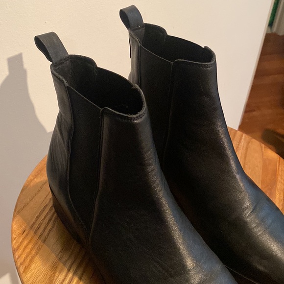 L’Intervalle Booties - Picture 2 of 3